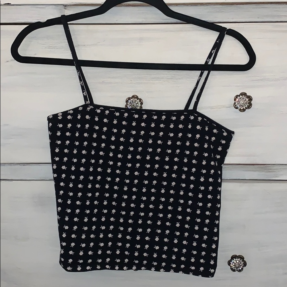 Fitted Floral Crop Top!!